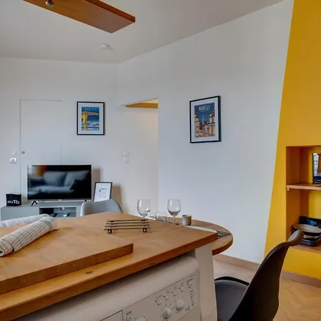 30 M Decorated In The Heart Of Downtown Daire Nantes